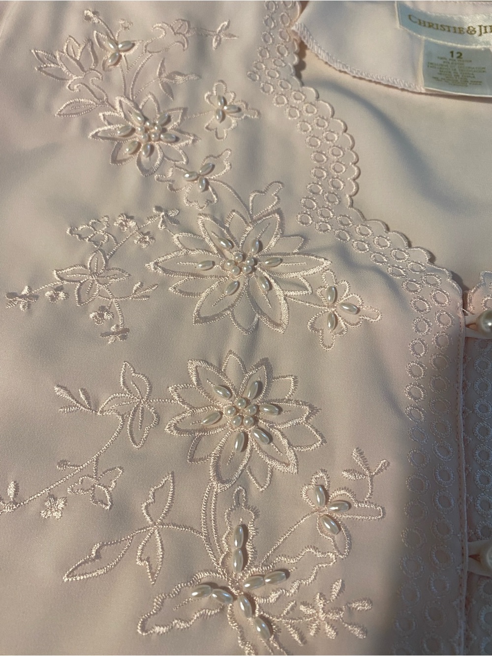 Vintage Embroidered with pearls Button-Front Women’s Blouse - Light Pink